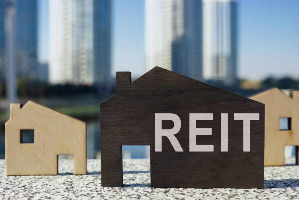 Your GIC Is Maturing: Here’s Where I’d Put $10,000 for More Income House models and one with REIT real estate investment trust.